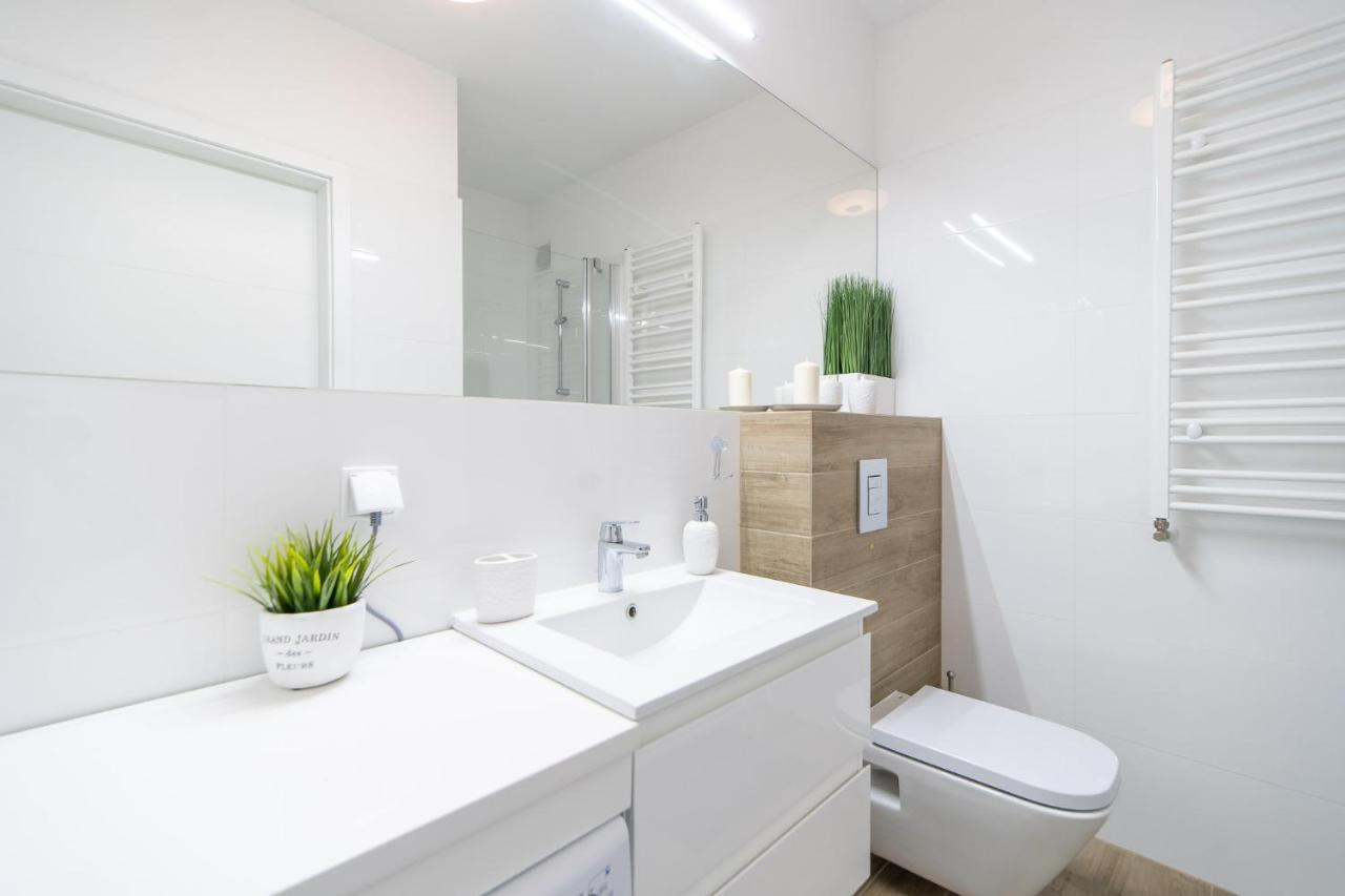 Waterline Apartamenty Kolobrzeg Ngoại thất bức ảnh