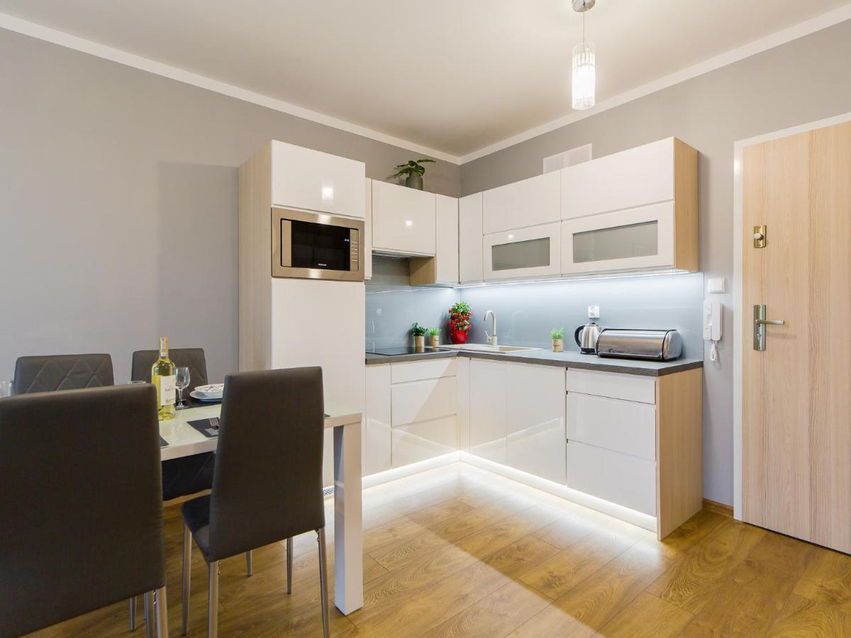 Waterline Apartamenty Kolobrzeg Ngoại thất bức ảnh